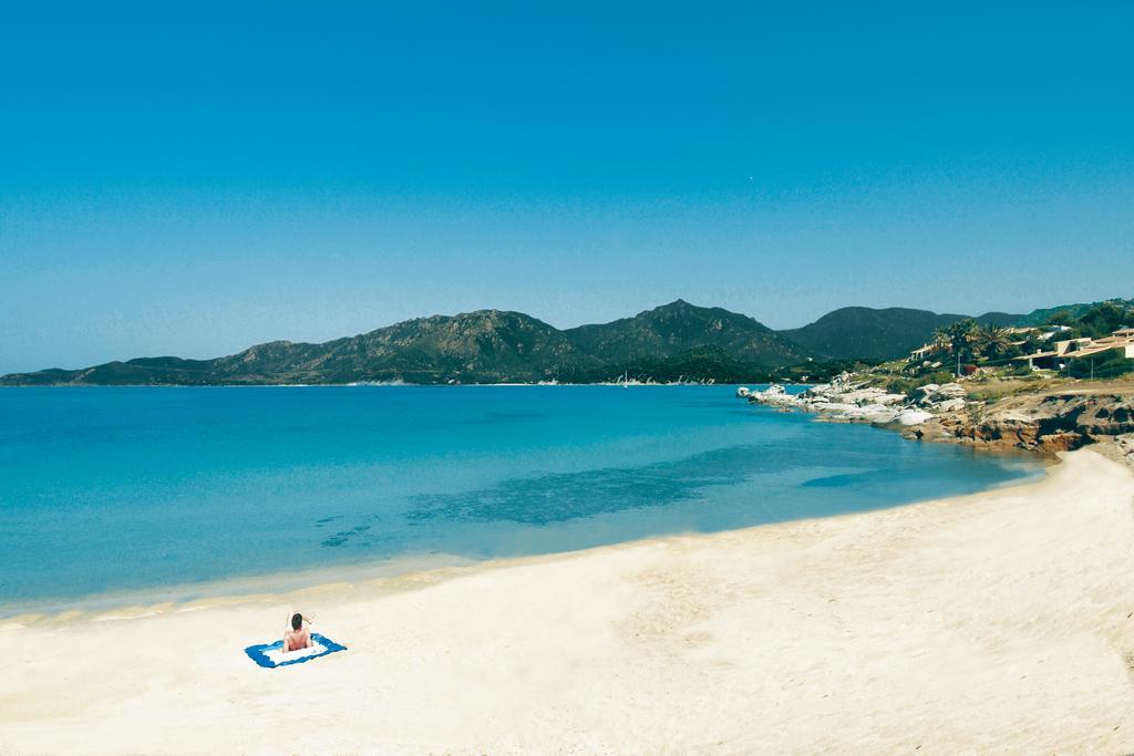 Villaggio Camping Spiaggia Del Riso วิลลัสซีมีอุส ภายนอก รูปภาพ